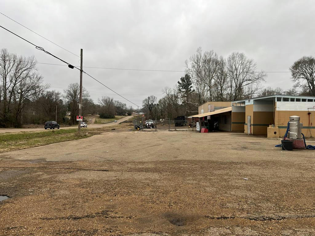 2081 HIGHWAY 61 N, PORT GIBSON, MS 39150, photo 1 of 5