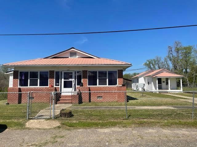 101 CHESTNUT ST, PORT GIBSON, MS 39150, photo 1 of 10
